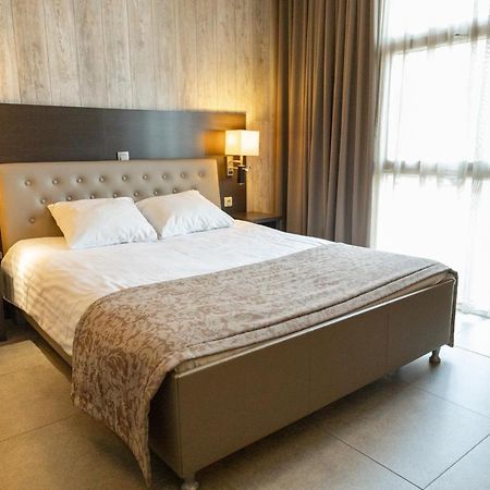 מסיק Hotel De Maaskant מראה חיצוני תמונה